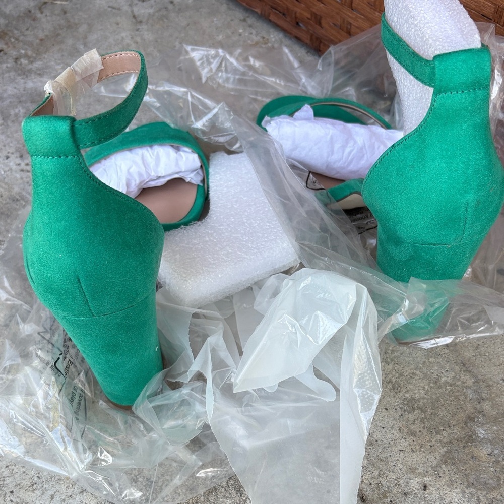 Call It Spring Green Ankle-Strap Block Heel Sandals - Picture 4 of 4